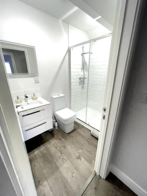 Royal Harbour Retreat Sea Views & Pool Table Appartement Ramsgate Buitenkant foto